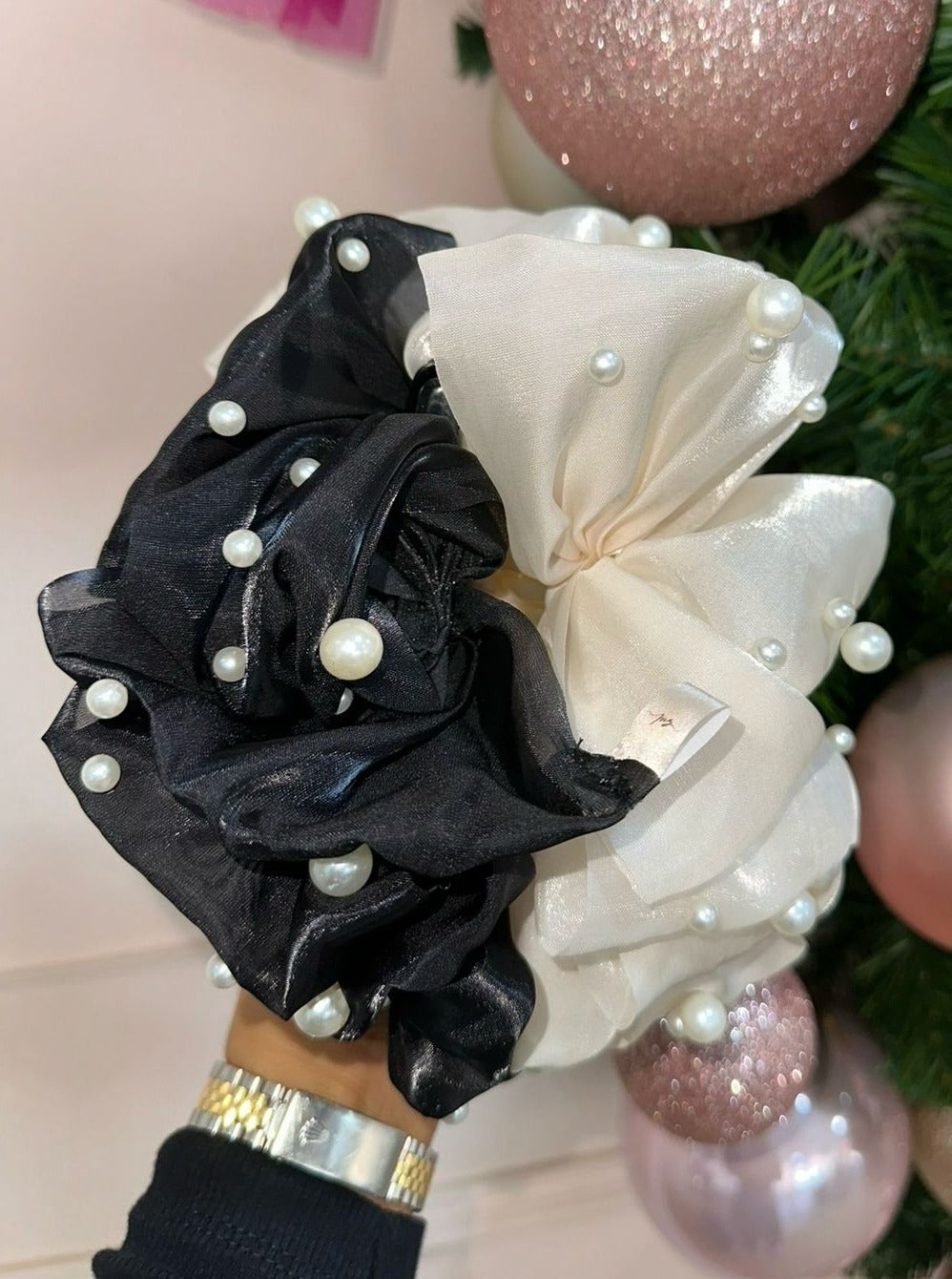 Pearl Large Scrunch Claw Clip Duo