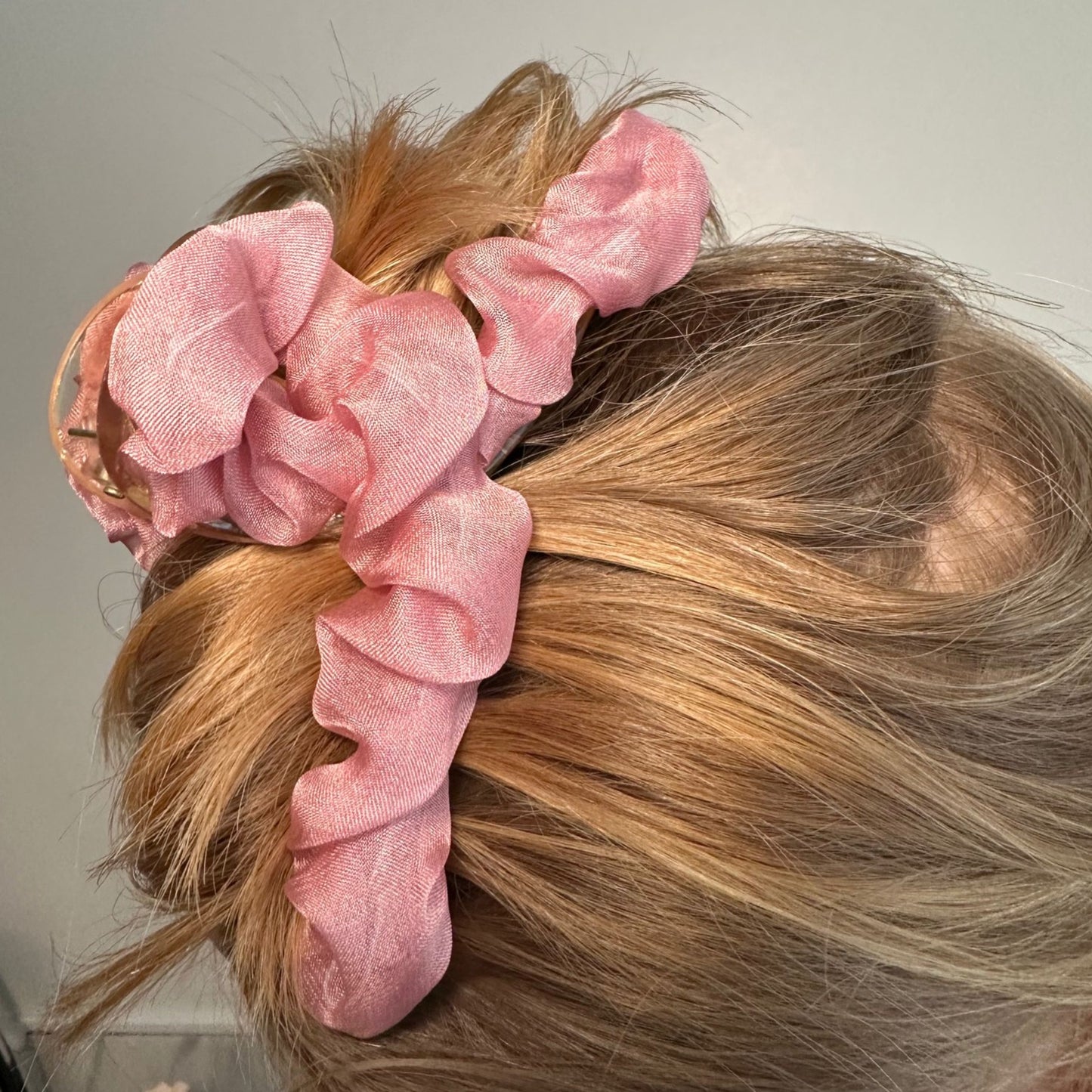 Blush Scrunch Mini Claw Clip