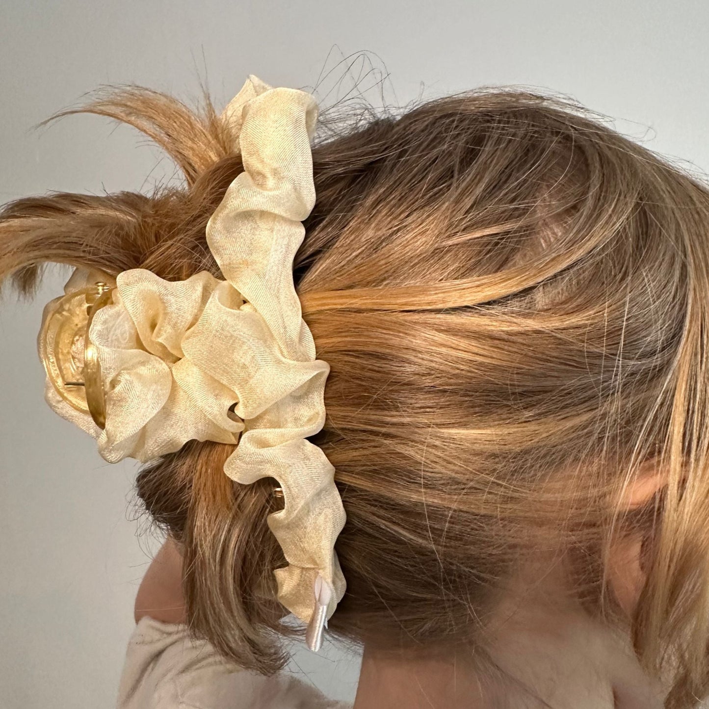 Ivory Scrunch Mini Claw Clip