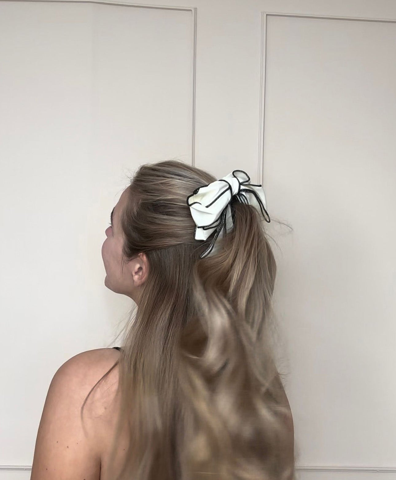 White & Black Bow Hair Clip